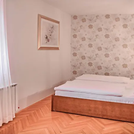 Pahuljica Отель