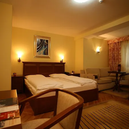 Отель Pahuljica